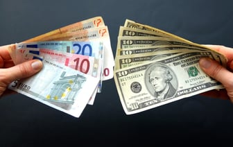 Доллар в Беларуси рухнул до минимума за 2 месяца. Эксперт дал прогноз, упадёт ли ещё ниже