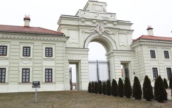Завершены внешние реставрационные работы Восточного корпуса Ружанского дворца в Пружанском районе