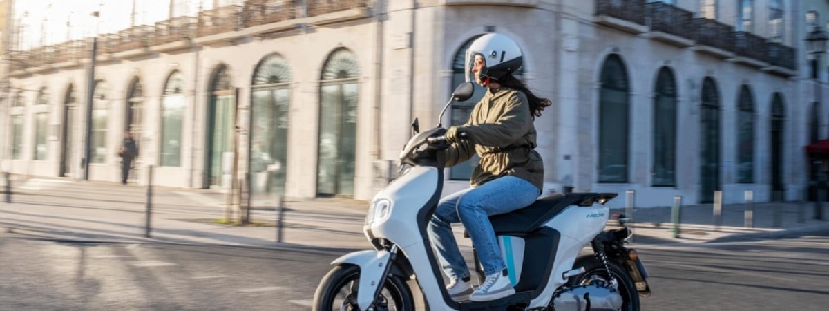 Гродненцу на электроскутере выписали штраф за отсутствие водительских прав. А они нужны? — Полезно