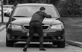 В Кобрине 21-летний парень угнал два автомобиля после вечеринки