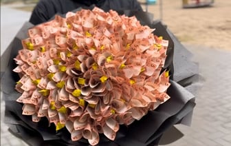 1600 рублей и не только. Белоруска собрала «самый дорогой букет». И в нем нет цветов