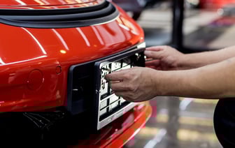 Сейм Латвии отказался вводить запрет на авто с белорусскими номерами