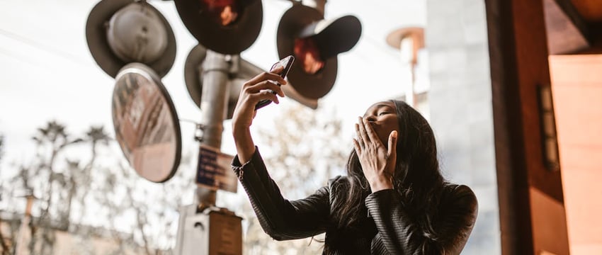 На Гомельщине микроавтобус въехал в пассажирский поезд