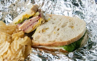 В Беларуси запретили несколько марок пищевой фольги