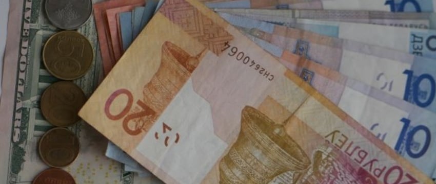 Почему вырос доллар и что будет дальше? Спросили эксперта
