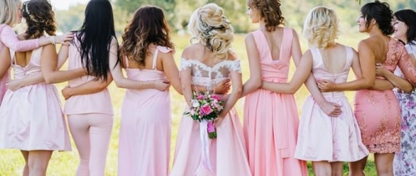 Стало известно, сколько браков было зарегистрировано в Беларуси в прошлом году