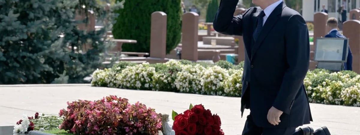 Пастухов: «Путина припекло так сильно, что не дотянули до памятной даты»