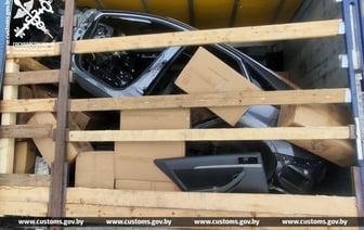 Лексус разобрали на запчасти и думали, что проскочат — через границу пытались провезти авто