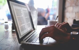 В Гродно пункт проката подал в суд на человека, который не вернул ноутбук — чем все закончилось