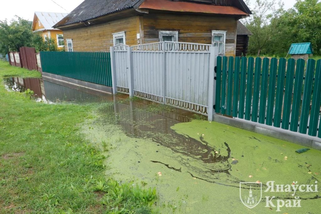 Мотоль подтопило, ведутся работы по спуску воды (Ивановский район)