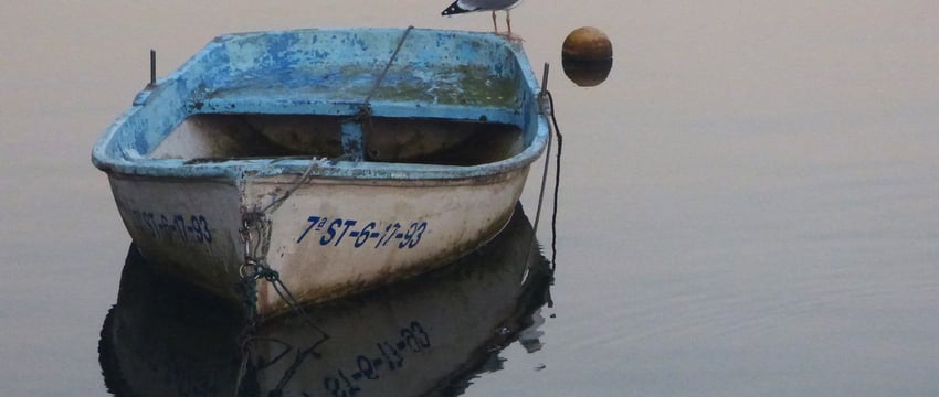 Плавать на лодках по ряду рек и озер запретили в Россонском районе. На какой срок действует запрет?