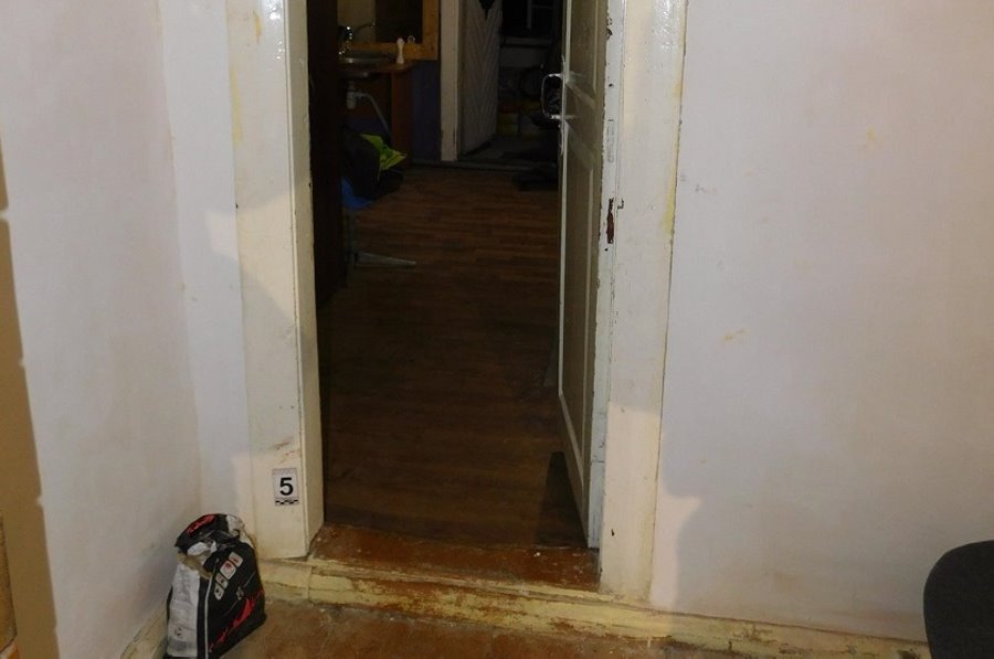 Мужчина до смерти избил пенсионера и спрятал тело у себя во дворе. Подробности жестокого убийства