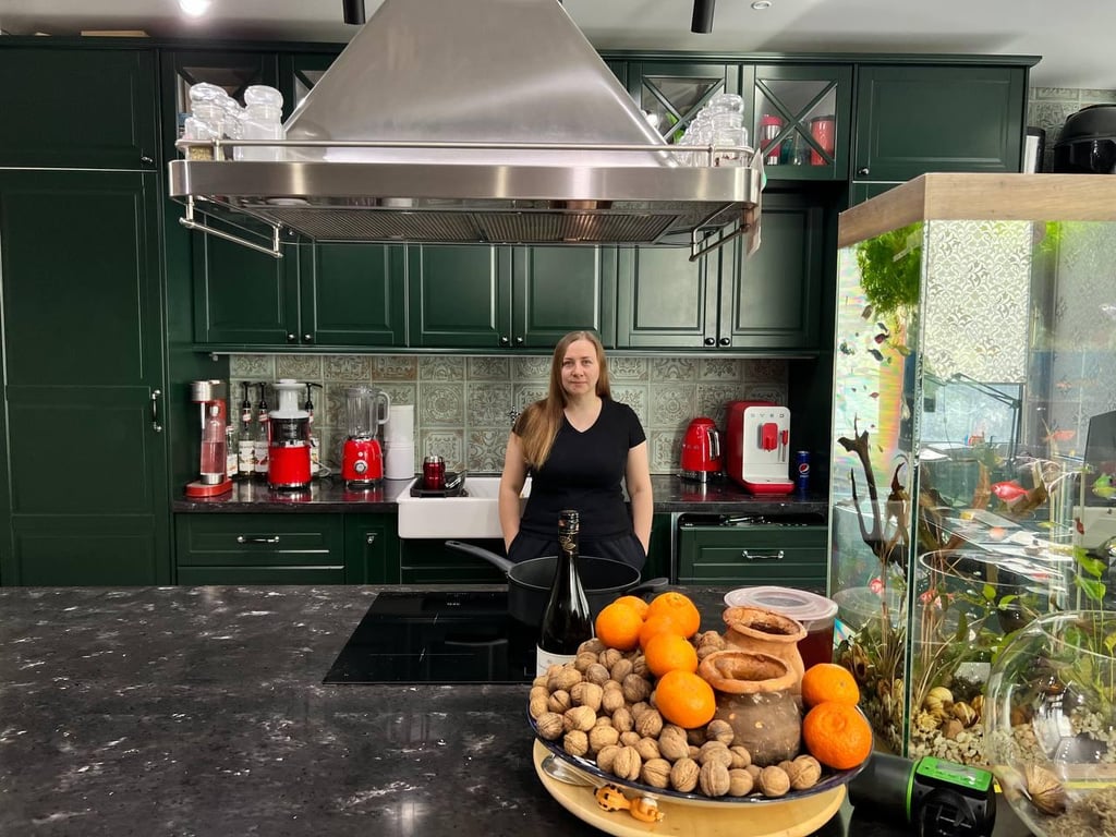 «Вложили в ремонт половину стоимости». Как семейная пара смогла позволить себе квартиру мечты?