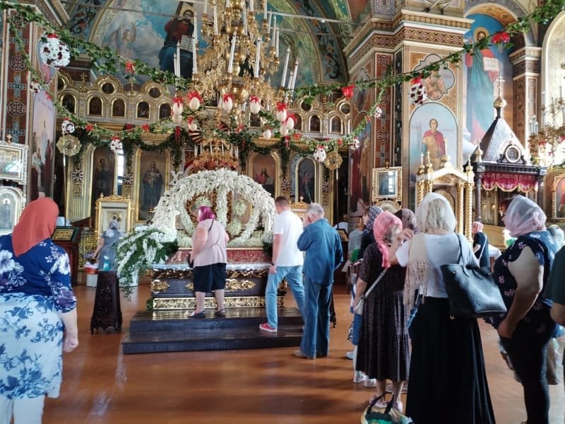 В храмах Бреста в полном разгаре освящение пасок и куличей. Фоторепортаж