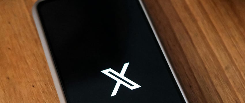 После решения суда X снова отключается в Бразилии.