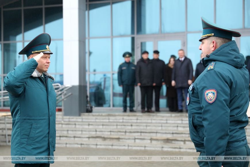 Памятный знак в честь 85-летия пожарной охраны области открыли в Бресте