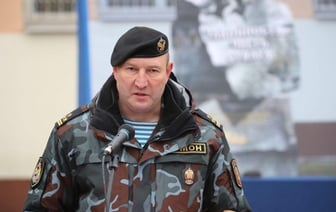 Скандального руководителя минского ОМОНа Дмитрия Балабу сняли с должности. Ему устроили торжественные проводы