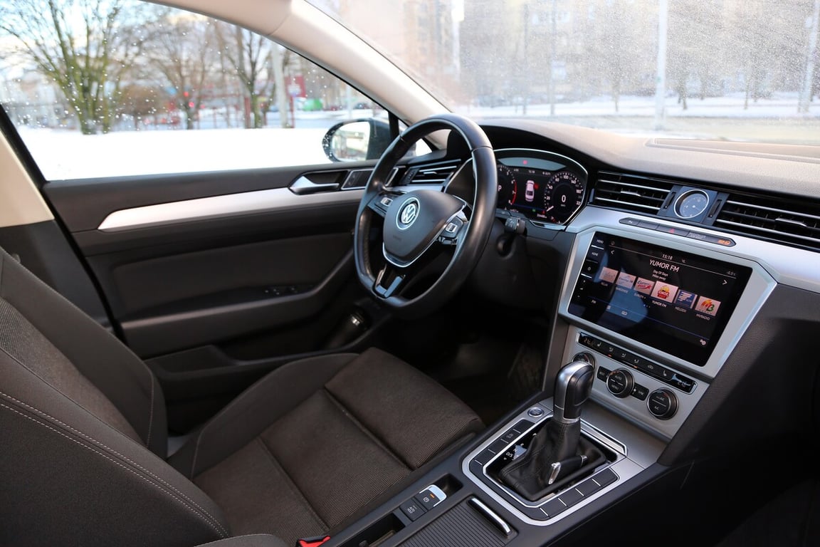 Этот «Пассат» в продаже уже несколько месяцев. И никто не звонит! Что не так с машиной?