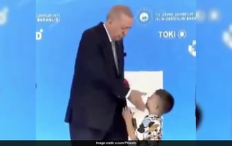 Пощёчина Президента Турции мальчику, который не поцеловал ему руку: интернет-дебаты