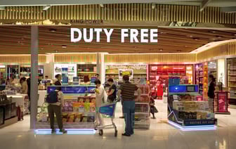 В Беларуси отменили госмонополию на магазины Duty Free. Кому разрешили продавать алкоголь? — Официально