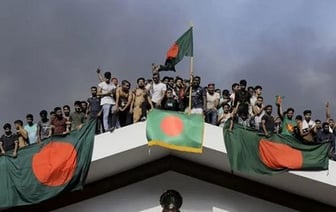 Президент Бангладеш распустил парламент из-за протестов