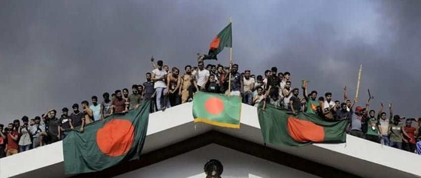 Президент Бангладеш распустил парламент из-за протестов