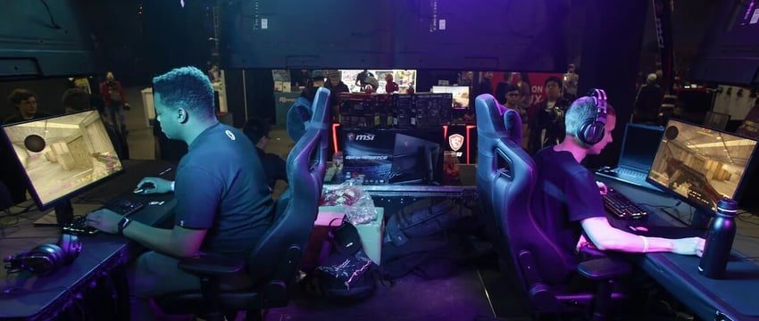 Аксессуар для оружия в видеоигре Counter Strike продан за более чем 1 миллион долларов