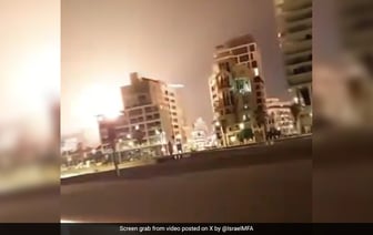 Беспилотник пронесся над горизонтом в Израиле и врезался в здание рядом с посольством США