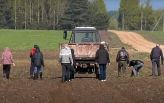 В Лиде задержанных политических возят на работу к немецкому фермеру