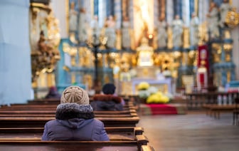 Все белорусские церкви обязали перерегистрироваться в течение года. Что произошло?