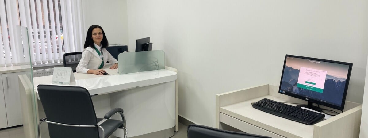 Белинвестбанк увеличил абонплату по некоторым карточкам. Но и улучшил ряд условий