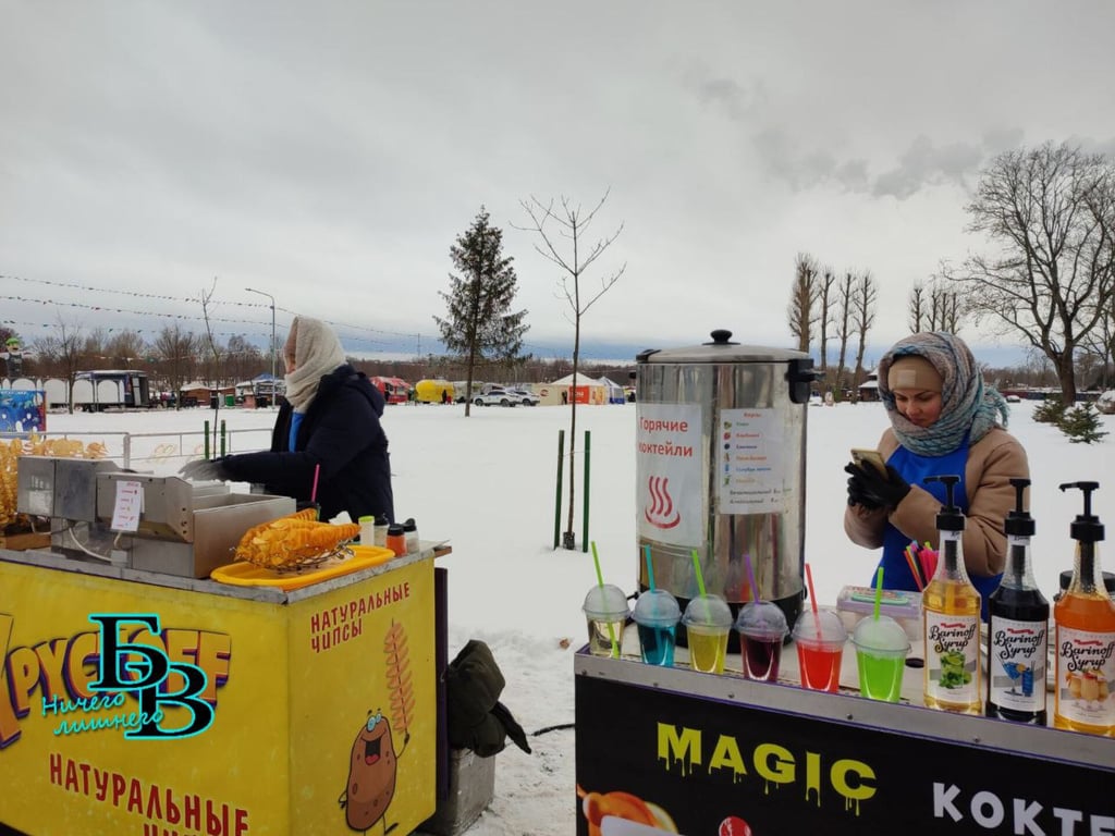 Второй зимний фестиваль «Брэсцкія забавы» проходит на набережной реки Мухавец