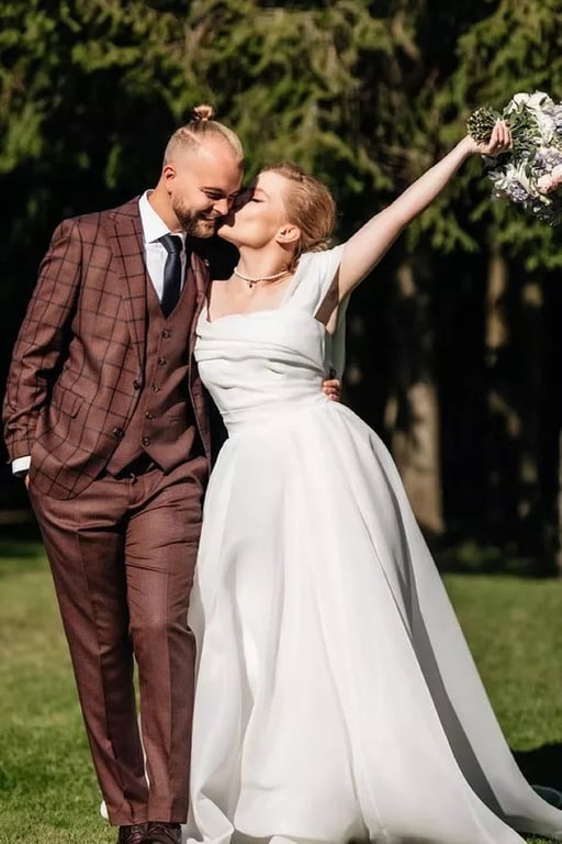 Необычные истории знакомств белорусов