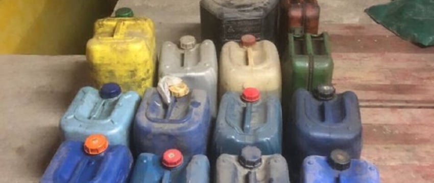 У водителя во дворе дома нашли 300 литров окрашенного дизельного топлива. Случай в Брестском районе
