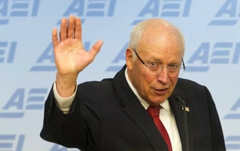 Бывший вице-президент республиканец Чейни пообещал голосовать за демократку Харрис