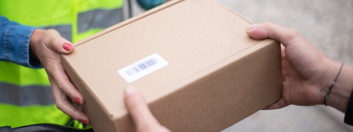 Россия недополучает 40% иностранных автозапчастей из-за проблем с платежами