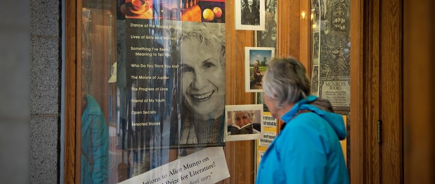 Элис Манро, Канадская Писательница, Лауреат Нобелевской Премии По Литературе, Скончалась В Возрасте 92 Лет.