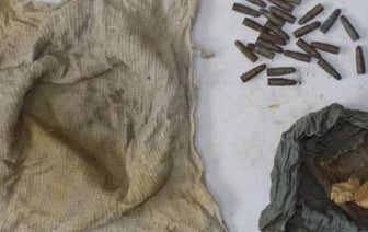 Женщина купила дом в Жабинковском районе. Что она нашла на чердаке?