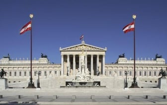 Лукашенко призвал Австрию отпраздновать 80-летие Победы над нацизмом