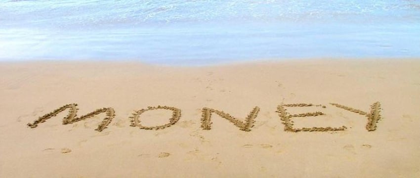 В Минтруда рассказали, в каких случаях можно получить деньги вместо отпуска