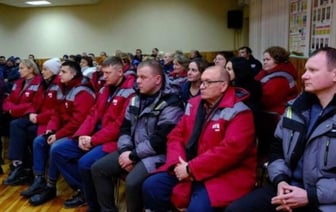 «Кто-то сомневается в легитимности происходящего». На встрече с коллективом гомельского завода чиновница сказала правду о выборах