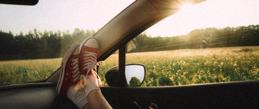 Водитель маршрутки не хотел декларировать деньги и раздал $54 тысячи пассажирам, чтобы вывезти сумму из Беларуси