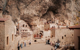 Денежные переводы работающих в Беларусь в 2023 году упали на 40,25%