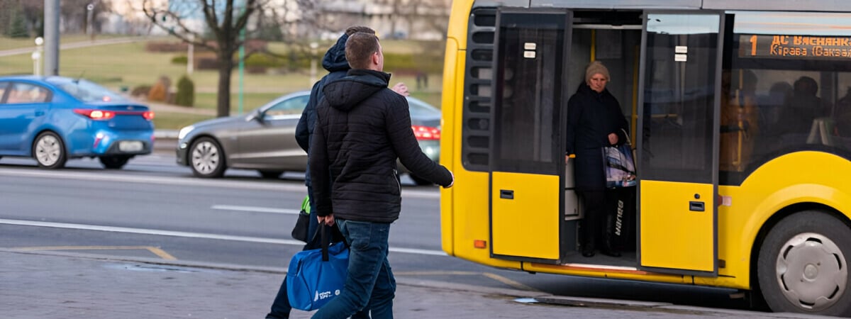 Как будут ходить автобусы и троллейбусы с 7 по 10 ноября? В «Минсктрансе» опубликовали график — Полезно