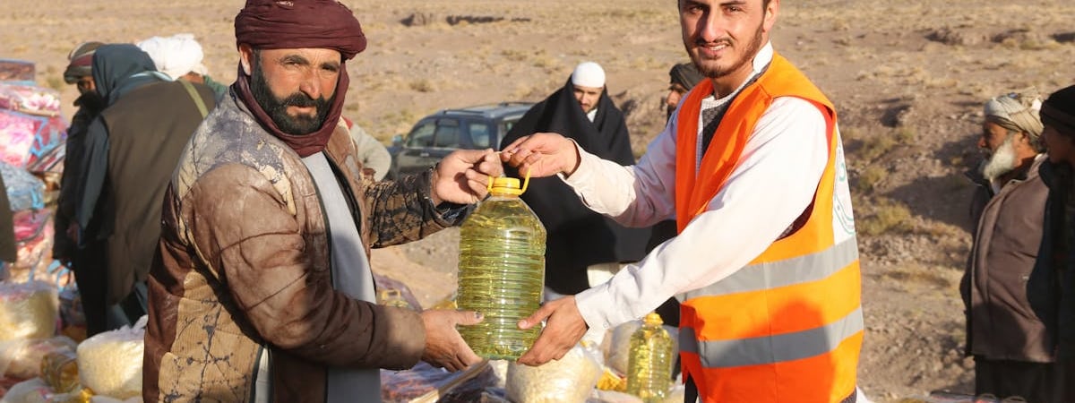 Цены на нефть растут и завершают неделю в плюсе