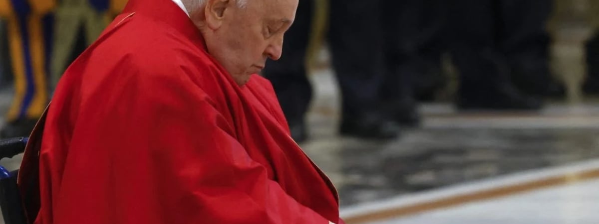 Папа Римский пропустил Крестный ход и вызвал переполох среди верующих. Что произошло?
