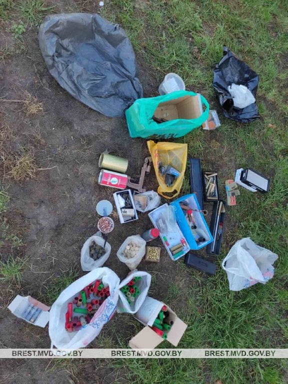В Ивановском районе задержан мужчина за незаконное хранение патронов и бездымного пороха