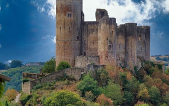 Почти 60% французов положительно относятся к увеличению оборонного бюджета