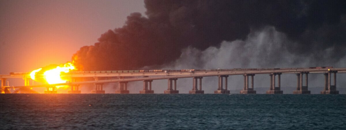 ГУР Минобороны Украины пообещало уничтожить Крымский мост до середины лета — The Guardian