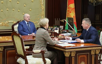 Лукашенко снял с должностей вице-премьера и министра юстиции